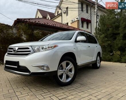 Белый Тойота Хайлендер, объемом двигателя 3.46 л и пробегом 152 тыс. км за 18700 $, фото 9 на Automoto.ua