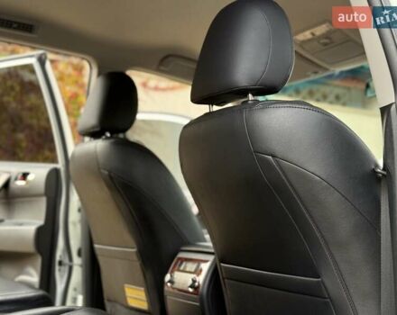 Белый Тойота Хайлендер, объемом двигателя 3.46 л и пробегом 152 тыс. км за 18700 $, фото 43 на Automoto.ua