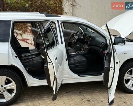 Белый Тойота Хайлендер, объемом двигателя 3.46 л и пробегом 152 тыс. км за 18700 $, фото 40 на Automoto.ua