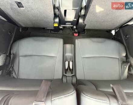 Белый Тойота Хайлендер, объемом двигателя 3.46 л и пробегом 152 тыс. км за 18700 $, фото 74 на Automoto.ua