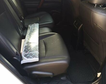 Білий Тойота Хайлендер, об'ємом двигуна 3.46 л та пробігом 211 тис. км за 17450 $, фото 5 на Automoto.ua