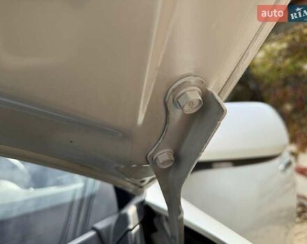 Белый Тойота Хайлендер, объемом двигателя 3.46 л и пробегом 152 тыс. км за 18700 $, фото 68 на Automoto.ua