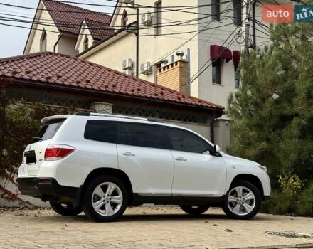 Белый Тойота Хайлендер, объемом двигателя 3.46 л и пробегом 152 тыс. км за 18700 $, фото 30 на Automoto.ua