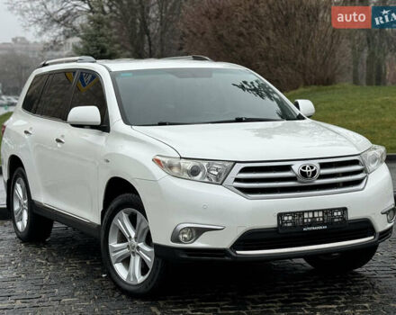Белый Тойота Хайлендер, объемом двигателя 3.46 л и пробегом 200 тыс. км за 14999 $, фото 4 на Automoto.ua
