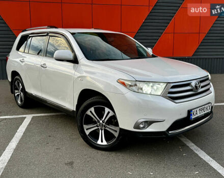 Білий Тойота Хайлендер, об'ємом двигуна 3.46 л та пробігом 175 тис. км за 16100 $, фото 6 на Automoto.ua