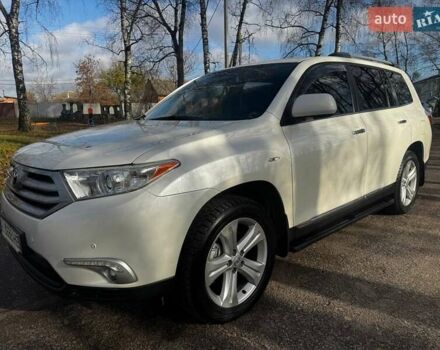 Белый Тойота Хайлендер, объемом двигателя 3.46 л и пробегом 207 тыс. км за 16850 $, фото 7 на Automoto.ua