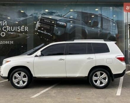 Белый Тойота Хайлендер, объемом двигателя 3.46 л и пробегом 28 тыс. км за 25622 $, фото 2 на Automoto.ua