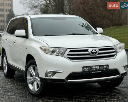 Белый Тойота Хайлендер, объемом двигателя 3.46 л и пробегом 205 тыс. км за 14200 $, фото 3 на Automoto.ua