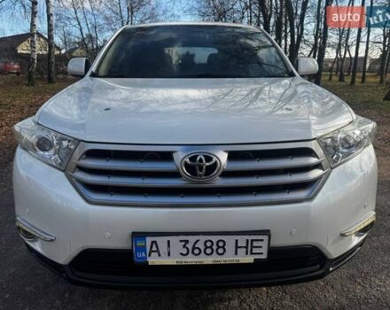 Белый Тойота Хайлендер, объемом двигателя 3.46 л и пробегом 207 тыс. км за 16850 $, фото 5 на Automoto.ua