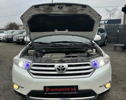 Белый Тойота Хайлендер, объемом двигателя 3.46 л и пробегом 199 тыс. км за 18000 $, фото 38 на Automoto.ua