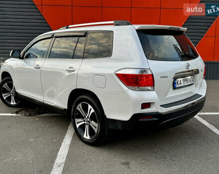 Білий Тойота Хайлендер, об'ємом двигуна 3.46 л та пробігом 175 тис. км за 16100 $, фото 11 на Automoto.ua