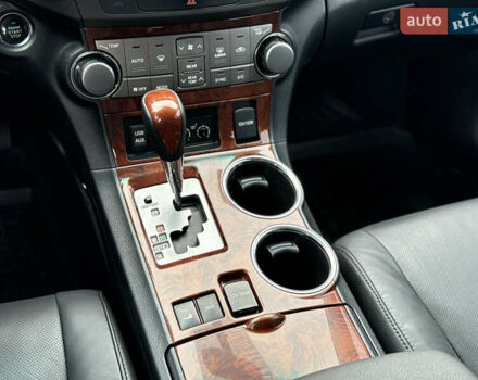 Белый Тойота Хайлендер, объемом двигателя 3.46 л и пробегом 200 тыс. км за 14999 $, фото 71 на Automoto.ua