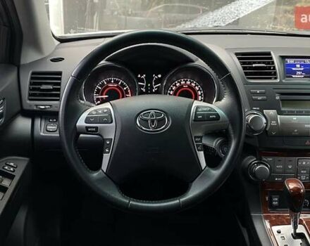 Белый Тойота Хайлендер, объемом двигателя 3.46 л и пробегом 28 тыс. км за 25622 $, фото 10 на Automoto.ua