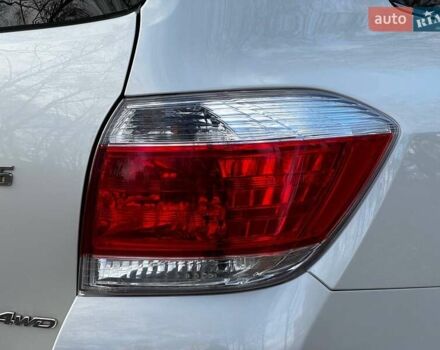 Белый Тойота Хайлендер, объемом двигателя 3.46 л и пробегом 207 тыс. км за 16850 $, фото 14 на Automoto.ua