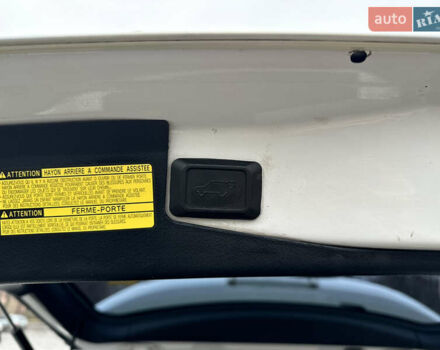 Белый Тойота Хайлендер, объемом двигателя 3.46 л и пробегом 200 тыс. км за 14999 $, фото 85 на Automoto.ua