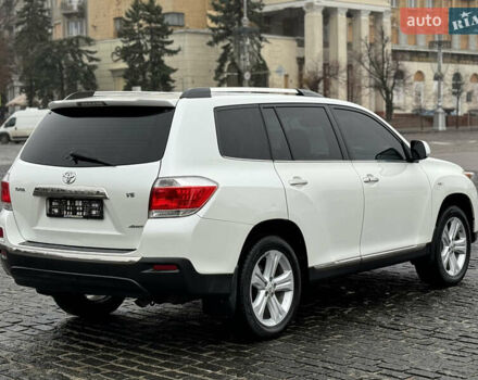 Белый Тойота Хайлендер, объемом двигателя 3.46 л и пробегом 200 тыс. км за 14999 $, фото 15 на Automoto.ua