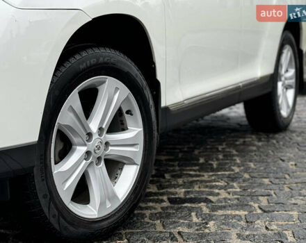 Белый Тойота Хайлендер, объемом двигателя 3.46 л и пробегом 200 тыс. км за 14999 $, фото 44 на Automoto.ua