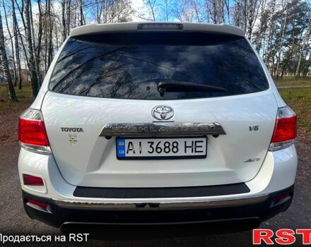 Білий Тойота Хайлендер, об'ємом двигуна 3.5 л та пробігом 207 тис. км за 16850 $, фото 4 на Automoto.ua