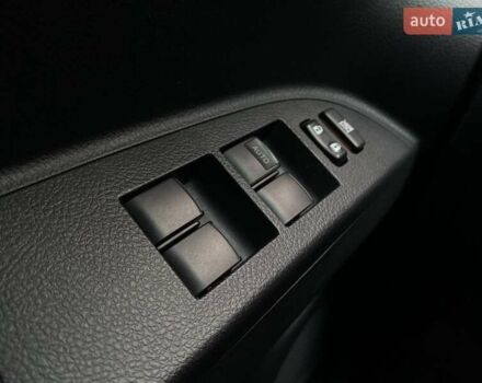 Белый Тойота Хайлендер, объемом двигателя 3.46 л и пробегом 28 тыс. км за 25622 $, фото 16 на Automoto.ua