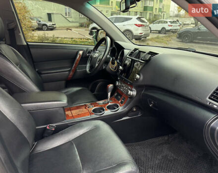 Белый Тойота Хайлендер, объемом двигателя 3.46 л и пробегом 172 тыс. км за 22000 $, фото 34 на Automoto.ua