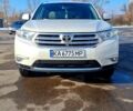 Белый Тойота Хайлендер, объемом двигателя 3.5 л и пробегом 195 тыс. км за 15800 $, фото 1 на Automoto.ua