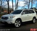 Білий Тойота Хайлендер, об'ємом двигуна 3.5 л та пробігом 207 тис. км за 16850 $, фото 1 на Automoto.ua
