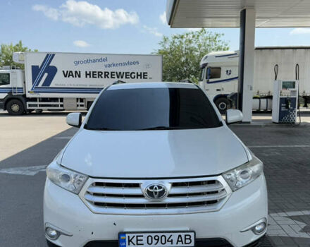 Білий Тойота Хайлендер, об'ємом двигуна 3.5 л та пробігом 155 тис. км за 12300 $, фото 1 на Automoto.ua