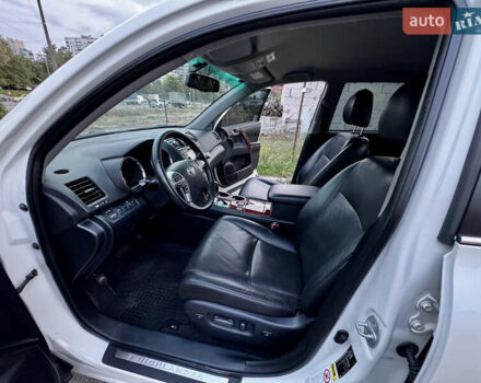 Білий Тойота Хайлендер, об'ємом двигуна 3.46 л та пробігом 175 тис. км за 16500 $, фото 31 на Automoto.ua