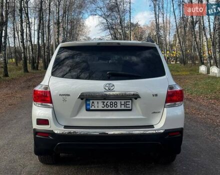 Белый Тойота Хайлендер, объемом двигателя 3.46 л и пробегом 207 тыс. км за 16850 $, фото 12 на Automoto.ua