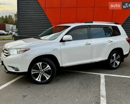 Білий Тойота Хайлендер, об'ємом двигуна 3.46 л та пробігом 175 тис. км за 16100 $, фото 3 на Automoto.ua