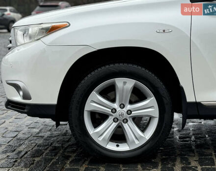 Белый Тойота Хайлендер, объемом двигателя 3.46 л и пробегом 200 тыс. км за 14999 $, фото 42 на Automoto.ua