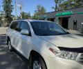 Белый Тойота Хайлендер, объемом двигателя 3.46 л и пробегом 200 тыс. км за 16000 $, фото 2 на Automoto.ua