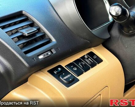 Білий Тойота Хайлендер, об'ємом двигуна 3.5 л та пробігом 207 тис. км за 16850 $, фото 6 на Automoto.ua