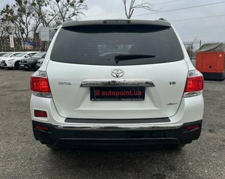 Белый Тойота Хайлендер, объемом двигателя 3.46 л и пробегом 199 тыс. км за 18000 $, фото 10 на Automoto.ua