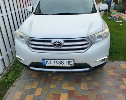 Белый Тойота Хайлендер, объемом двигателя 3.5 л и пробегом 207 тыс. км за 16500 $, фото 2 на Automoto.ua