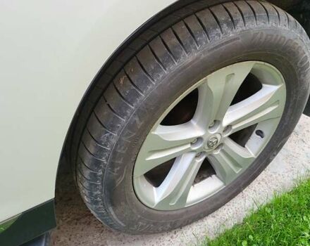 Белый Тойота Хайлендер, объемом двигателя 3.5 л и пробегом 207 тыс. км за 16500 $, фото 16 на Automoto.ua