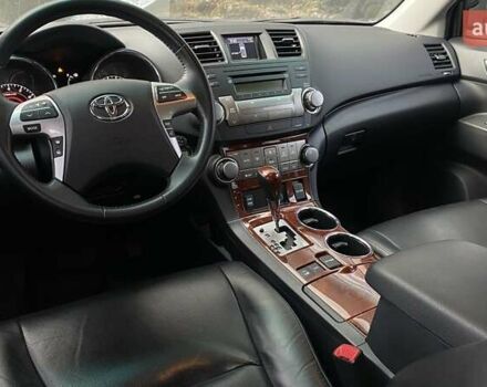Белый Тойота Хайлендер, объемом двигателя 3.46 л и пробегом 28 тыс. км за 25622 $, фото 11 на Automoto.ua