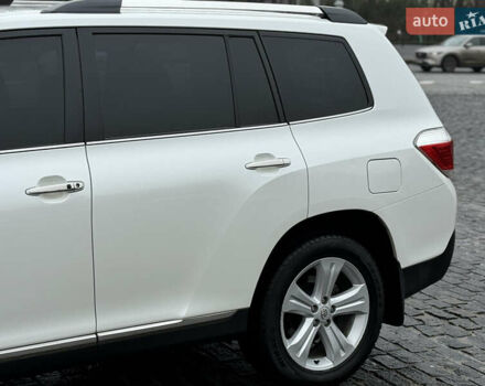 Белый Тойота Хайлендер, объемом двигателя 3.46 л и пробегом 200 тыс. км за 14999 $, фото 36 на Automoto.ua