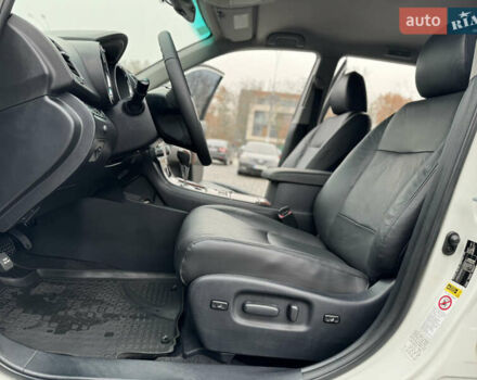 Белый Тойота Хайлендер, объемом двигателя 3.46 л и пробегом 200 тыс. км за 14999 $, фото 48 на Automoto.ua