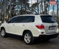 Белый Тойота Хайлендер, объемом двигателя 3.46 л и пробегом 207 тыс. км за 16850 $, фото 13 на Automoto.ua