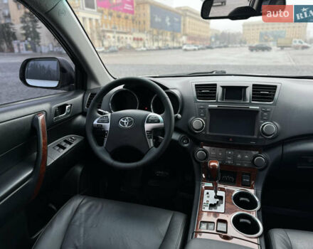 Белый Тойота Хайлендер, объемом двигателя 3.46 л и пробегом 200 тыс. км за 14999 $, фото 67 на Automoto.ua