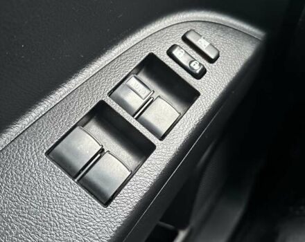 Белый Тойота Хайлендер, объемом двигателя 3.46 л и пробегом 199 тыс. км за 18000 $, фото 27 на Automoto.ua