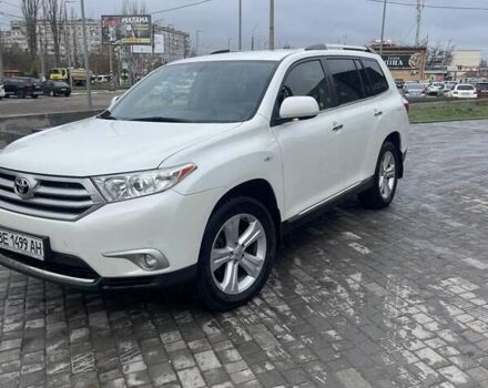 Белый Тойота Хайлендер, объемом двигателя 3.5 л и пробегом 280 тыс. км за 18000 $, фото 6 на Automoto.ua