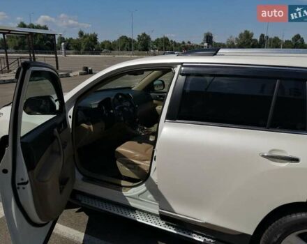 Белый Тойота Хайлендер, объемом двигателя 3.46 л и пробегом 194 тыс. км за 18600 $, фото 4 на Automoto.ua