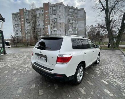 Белый Тойота Хайлендер, объемом двигателя 3.5 л и пробегом 280 тыс. км за 18000 $, фото 2 на Automoto.ua