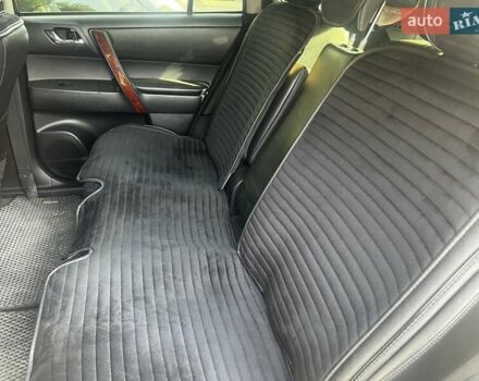 Белый Тойота Хайлендер, объемом двигателя 3.46 л и пробегом 206 тыс. км за 20800 $, фото 5 на Automoto.ua