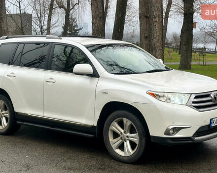 Белый Тойота Хайлендер, объемом двигателя 3.5 л и пробегом 199 тыс. км за 16800 $, фото 6 на Automoto.ua