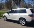 Белый Тойота Хайлендер, объемом двигателя 3.5 л и пробегом 278 тыс. км за 18000 $, фото 2 на Automoto.ua