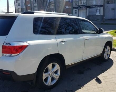 Белый Тойота Хайлендер, объемом двигателя 3.5 л и пробегом 278 тыс. км за 18000 $, фото 4 на Automoto.ua