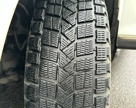 Белый Тойота Хайлендер, объемом двигателя 3.5 л и пробегом 199 тыс. км за 16800 $, фото 14 на Automoto.ua